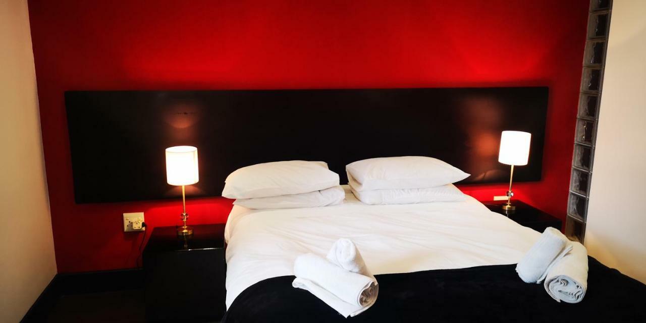 21 Kingfisher Guesthouse جوهانسبورغ المظهر الخارجي الصورة