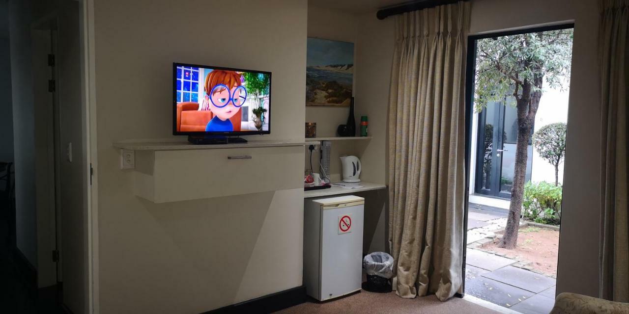 21 Kingfisher Guesthouse جوهانسبورغ المظهر الخارجي الصورة